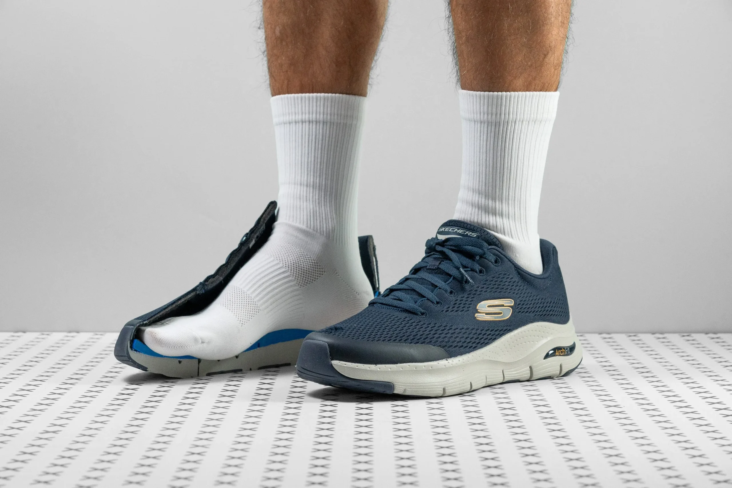 Front Page -Clarks Shoes Shop skechers arch fit 21230543 main scaled